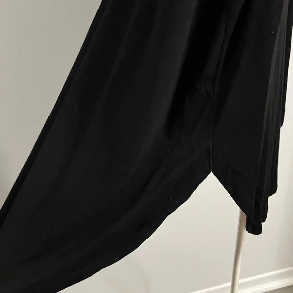 Torrid Favorite V-neck Tunic Tee Sz 2 Black - Picture 7 of 7